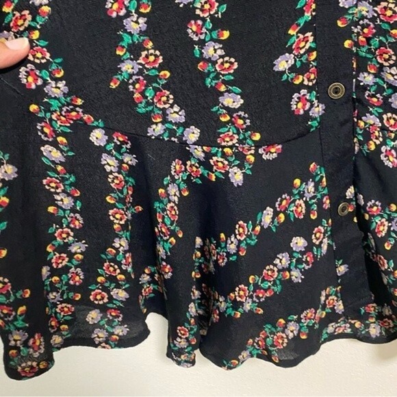 Free People Dress Women’s Size XS Black with Floral Print Buttondown Shirt Dress - Picture 6 of 15